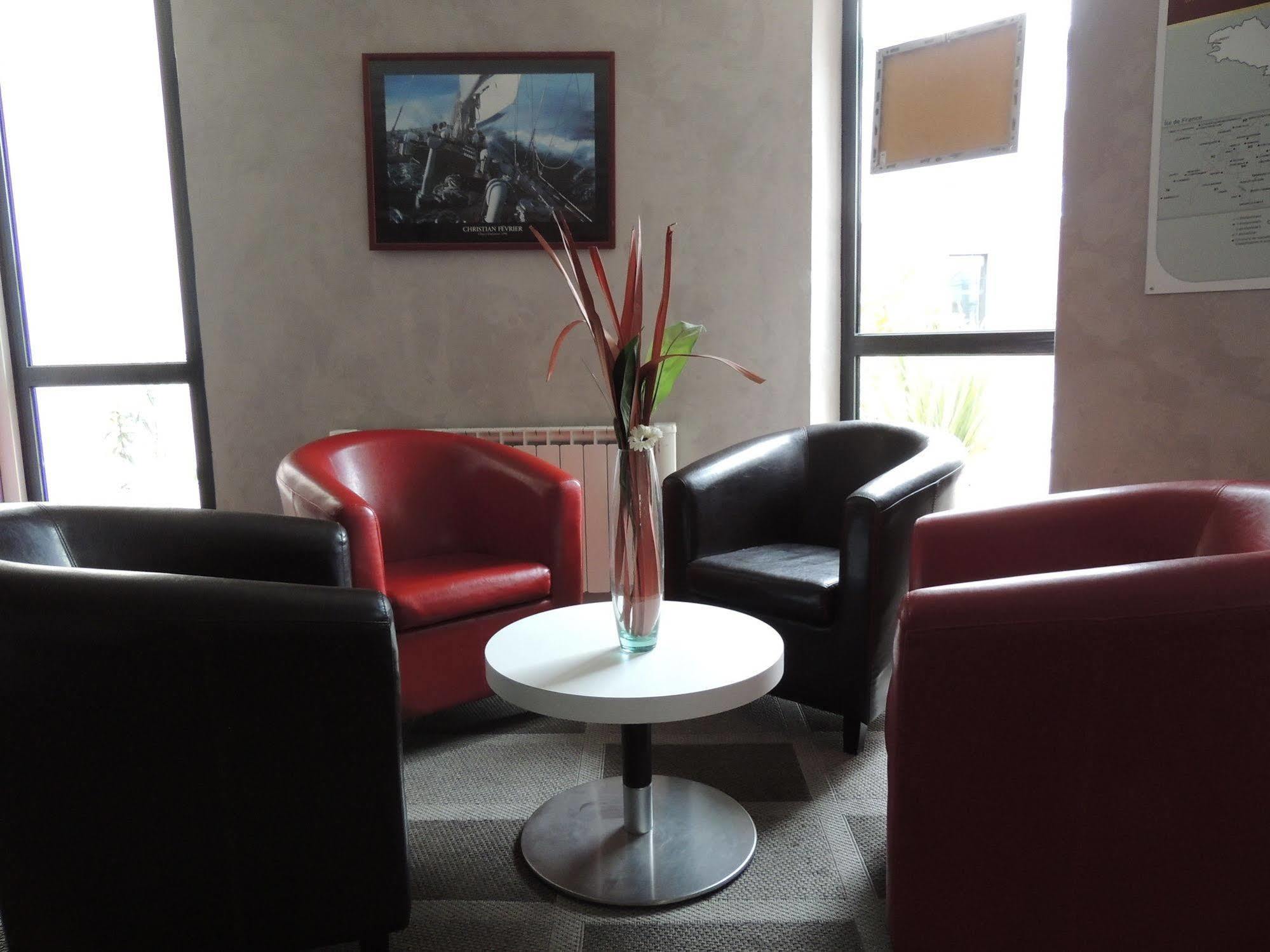 The Originals City, Hotel Novella Confort, Nantes Est Carquefou Exterior photo