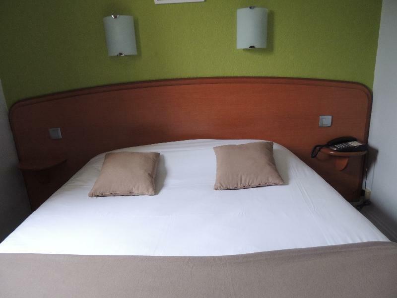 The Originals City, Hotel Novella Confort, Nantes Est Carquefou Exterior photo